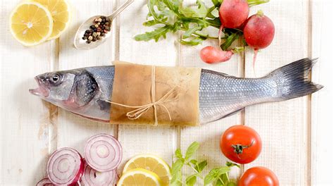 La ricetta.taglia il pesce spada in filetti sottili e ponili in una pirofila imburrata aggiungendo un pò di sale e pepe. Impariamo A Cucinare Il Pesce: L'esperto Insegna (seconda ...