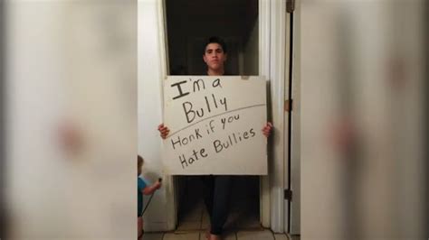 Dad Forces Son To Hold ‘im A Bully Sign After Learning He Bullied Classmates Wsvn 7news