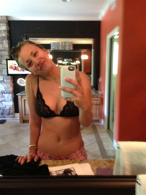 Kaley Cuoco Hacked Uncensored