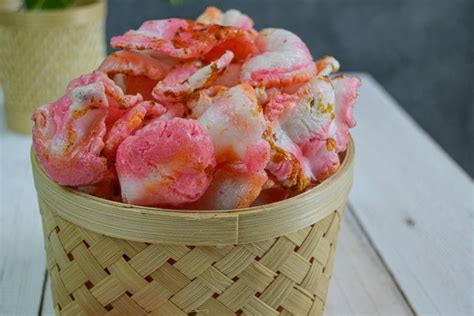 Di bikin nagih sama ughtea satu ini, yakin kamu gak mau beneran deh pertama. 15 Oleh-oleh Khas Trenggalek Selain Alen-alen, Ada Sale ...