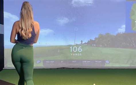 Look Golf World Reacts To Paige Spiranac Swing Video The Spun