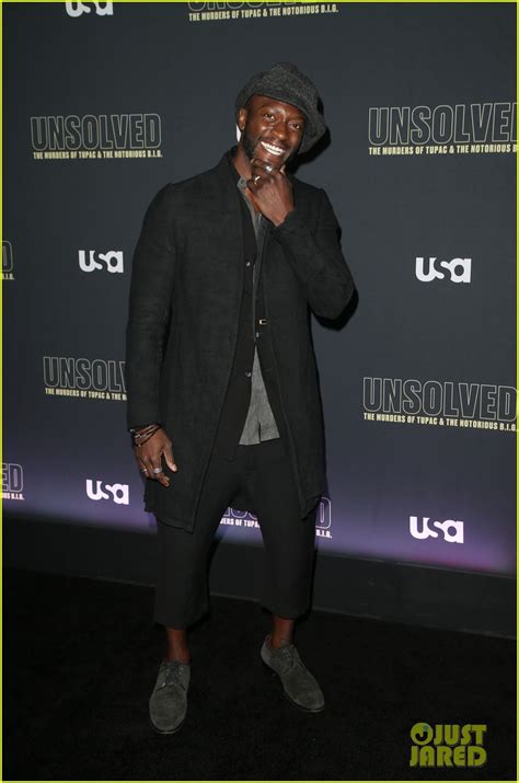 Josh Duhamel Suits Up For Unsolved The Murders Of Tupac And The Notorious Big Premiere