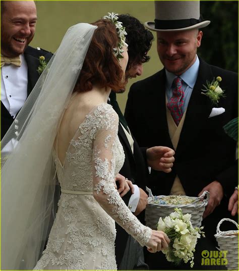 kit harington and rose leslie are married see wedding photos photo 4106456 kit harington