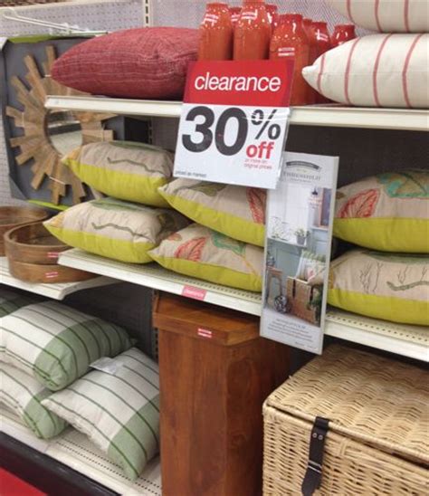 Save big on bed bath & beyond's clearance home décor with discounted wall décor, mirrors, window curtains & hardware, table lamps, candles, diffusers, and more. Target: HUGE Amount of Home Decor Clearance 30-50% | All ...