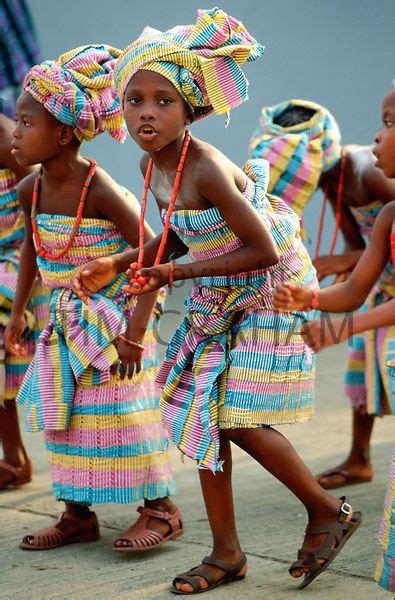 Young Dancers Nigeria Tim Graham African Dance African Clothing