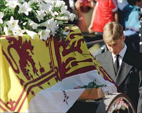 Prinz William erinnert sich an Rolle der Königin nach Dianas Tod