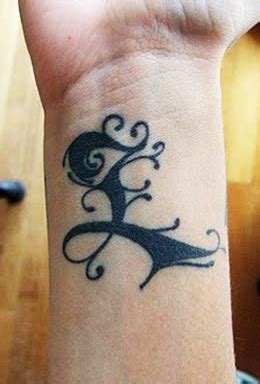 You can choose your tattoo design based on any of these anime series. Tattoo Information Point: Alphabet ' E ' Tattoo