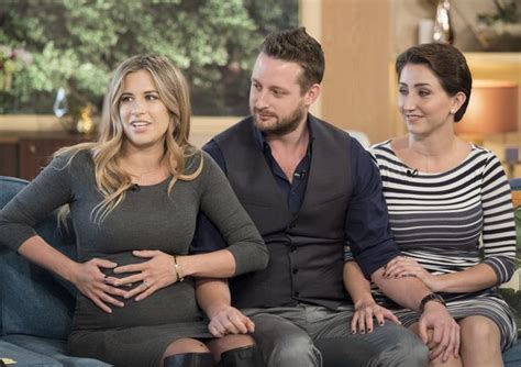 Lucky Man With Two Girlfriends Explains How His Throuple