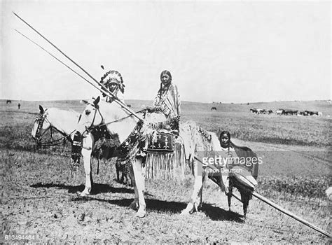 Indigenous North American People Photos Et Images De Collection Getty