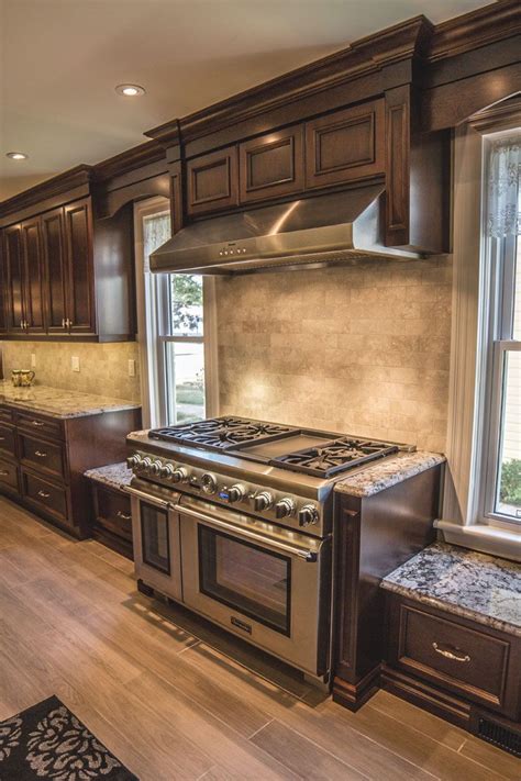 Classic kitchen cabinets are the unpainted canvas of kitchen design. Kitchen cabinet - Classic style | Classic kitchens, Classic, Timeless fashion