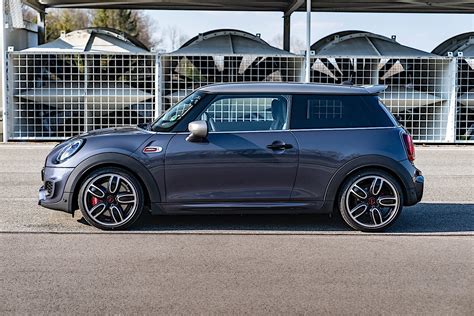 2021 Mini John Cooper Works Gets Gp Styling And Equipment For Extra