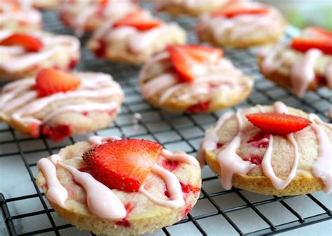 Soft Baked Strawberry Shortcake Cookies