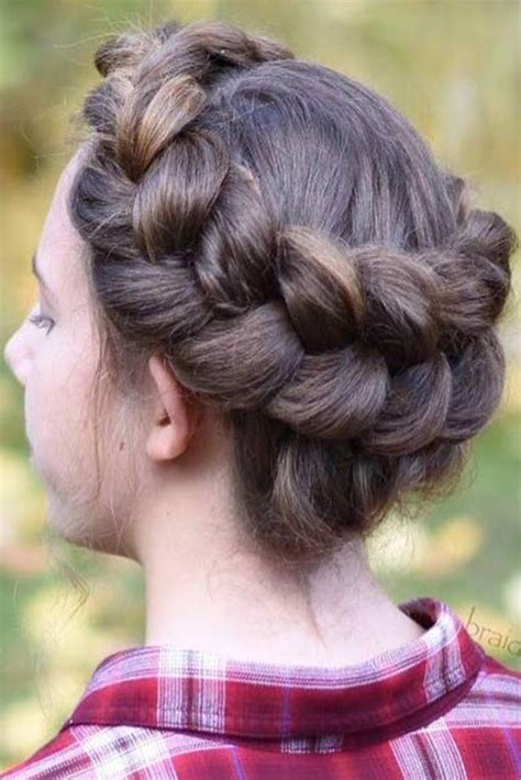28 Fabulous Halo Braid Ideas To Opt For