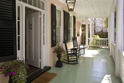 Traditional Charleston Interior Design An 1800s Home Interior