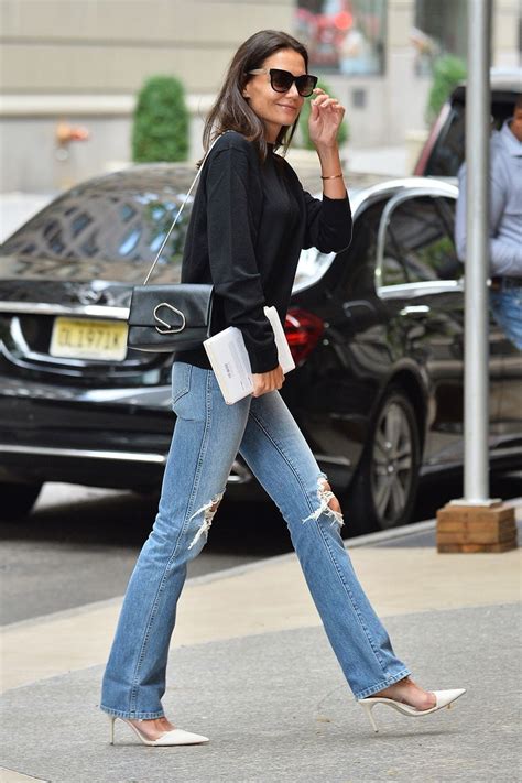 Fyi Katie Holmes 50 Zara Shoes Look Really Good With Jeans Cashmere