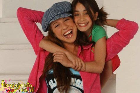 Hoy tiene 28 y se consagra como una artista con reconocimiento internacional. Flor Y Roberta | Lali esposito, Floricienta federico, Fotos