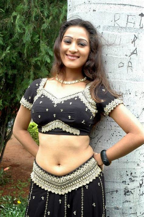 Telugu Hot Actress Without Saree Hot Navel Boobs Sexy Photos Wallpapers Free