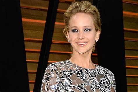 Jennifer Lawrence Grabs Fhms Sexiest Woman In The World