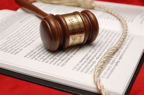 El Bendito Artículo 393 Del Código Procesal Civil Y Sus Consecuencias