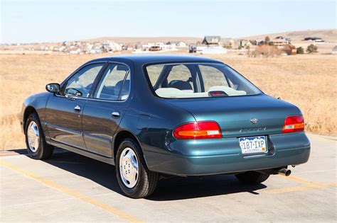 1993 Nissan Altima Gxe Glen Shelly — Erie Colorado