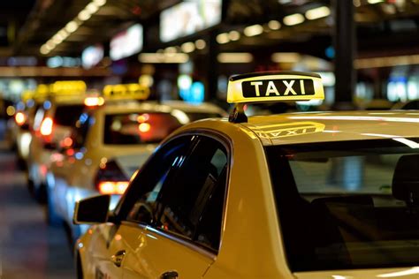 Finding the right insurance company can be tough. Taxi Insurance Companies in Canada | Complete Car