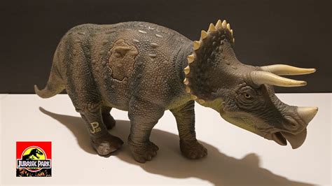 1993 Kenner Jurassic Park Triceratops Youtube