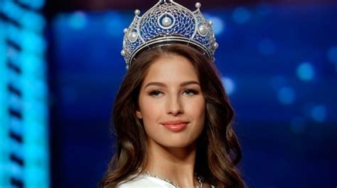 Favorite Contestants Miss World 2016 Yasinta Adhiguna ~ Your Queen