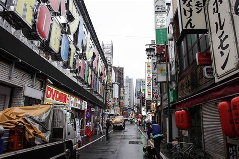 Tokyo Red Light District Exploring Kabukicho Shinjuku Who Magazine