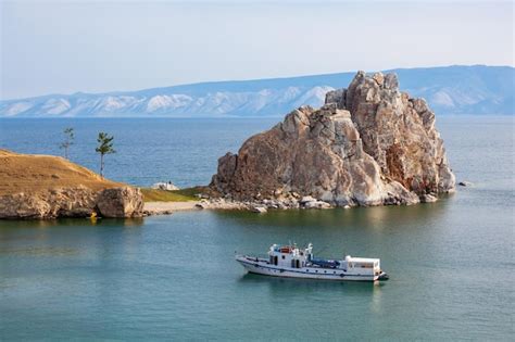 Premium Photo Shamanka Shamans Rock On Baikal Lake Near Khuzhir At