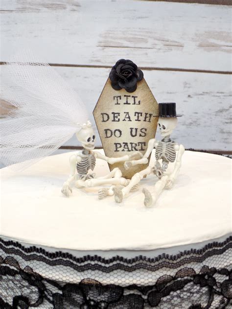 Day of the dead skulls frida and diego wedding cake topper. Till Death Do Us Part Wedding Cake Topper Bride and Groom | Etsy | Halloween wedding cakes ...