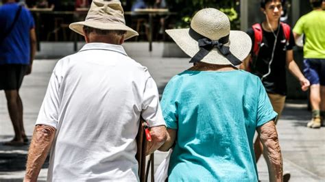 Baby Boomers Braced For Bleak Retirement Poll Finds