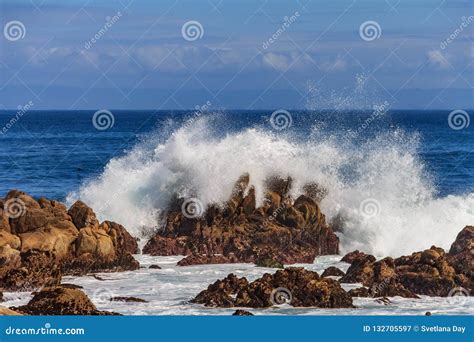 Pacific Ocean Waves Crashing On The Rugged Northern California C Stock