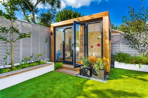 small outdoor garden room ideas