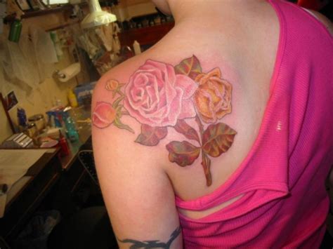 69 Graceful Roses Shoulder Tattoos Shoulder Tattoos