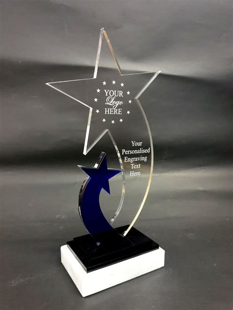 Star Acrylic Award - Woolfs Trophies And Engravers