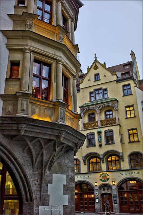 The shipping date is based upon the approval of your credit card. Erker am Platzl | München - links das Hofbräuhaus Auf ...