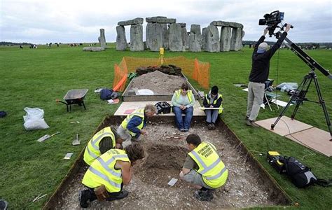 Have Archaeologists Solved The Mystery Of Stonehenge