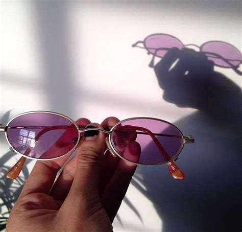 Retro and vintage objects possess a certain awe that make them excellent ornamental objects for your interior design. Pin by face reveal in pfp on →outfit inspo | Sunglasses ...