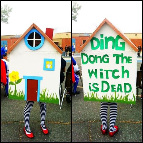 Diy Wizard Costume How To Make Wizard Of Oz Munchkin Costumes