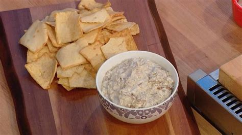 Scopri ricette, idee per la casa, consigli di stile e altre idee da provare. Trisha Yearwood's Caramelized Onion Dip (With images ...