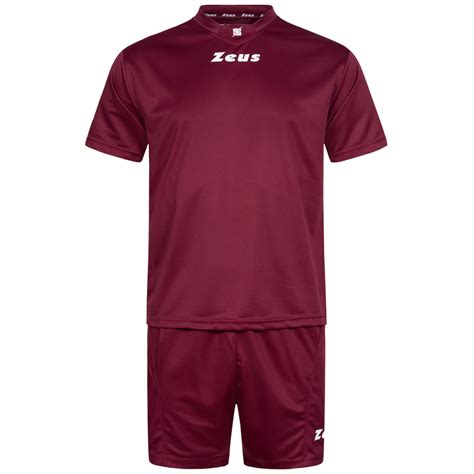 The design is inspired by the plaza de cibeles where the club traditionally celebrate title wins with their fans. Zeus Kit Promo Voetbaltenue 2-delig Donkerrood | sport ...