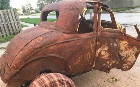 Ford 1 Barn Finds