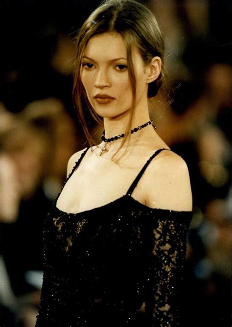 90s Supermodels This Set Of 90s Supermodel Updos Will Get You Through
