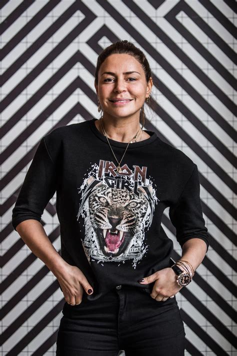 Is she married or dating a new boyfriend? Olcay Gulsen: Ik had hulp moeten zoeken | Foto | AD.nl