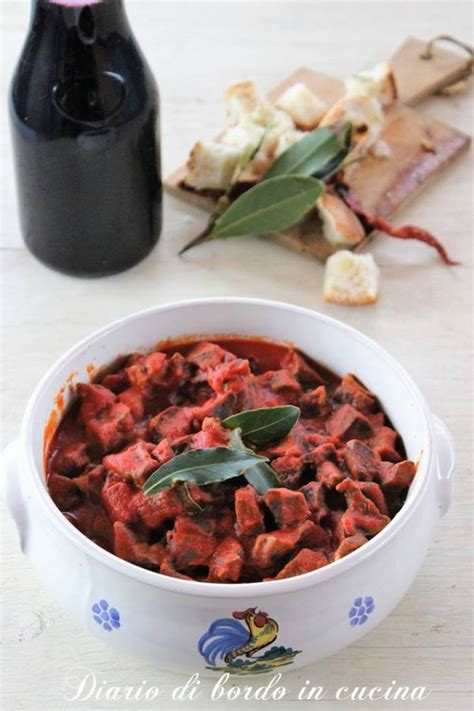 Altra carne di maiale con parte di grasso. Soffritto di maiale ricetta napoletana secondo di carne o ...