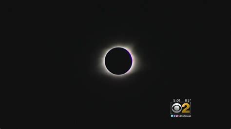 In Carbondale Spectators Left In Awe Of Solar Eclipse Youtube