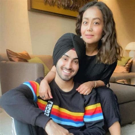 Neha Kakkar And Rohanpreet Singh Finally Profess Their Love For Each Other View Posts
