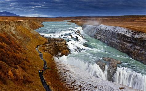 Win a three-night long weekend in Iceland