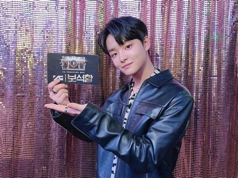 Su nombre inglés es jun. Park Jihoon | YG TREASURE BOX | Survival