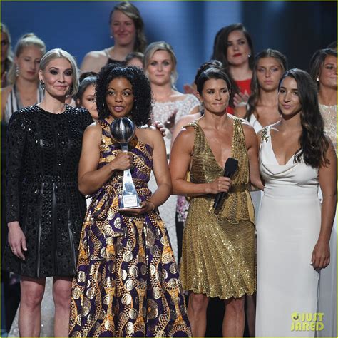 Aly Raisman And 140 Survivors Of Larry Nassar S Abuse Receive Courage Award At Espys 2018 Photo